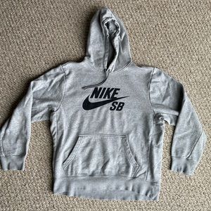 Gray Nike hoodie, size L